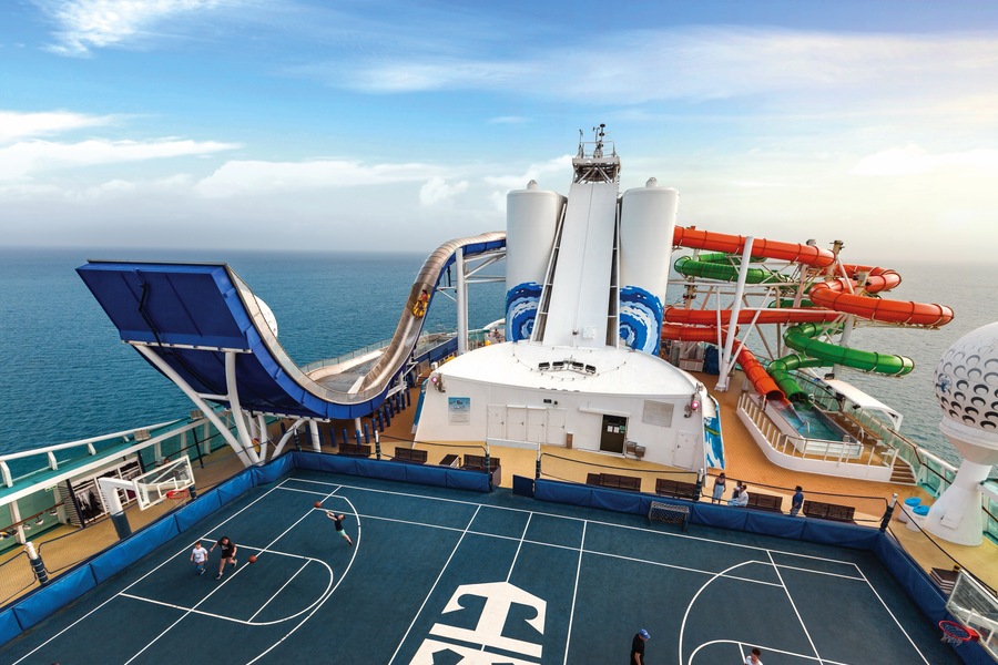 Royal Caribbean International, Liberty of the Seas, Tidal Wave 4.jpg